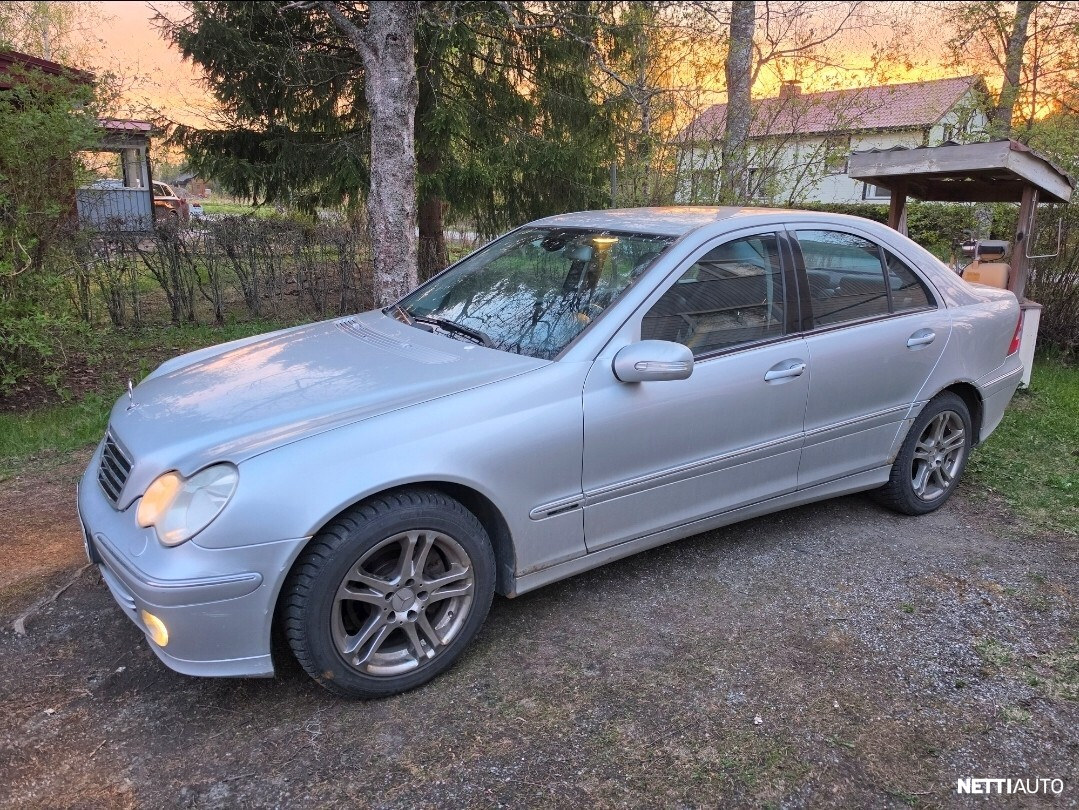 Mercedes-Benz C 200