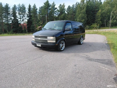 Chevrolet Astro 1995, kuva 2/10