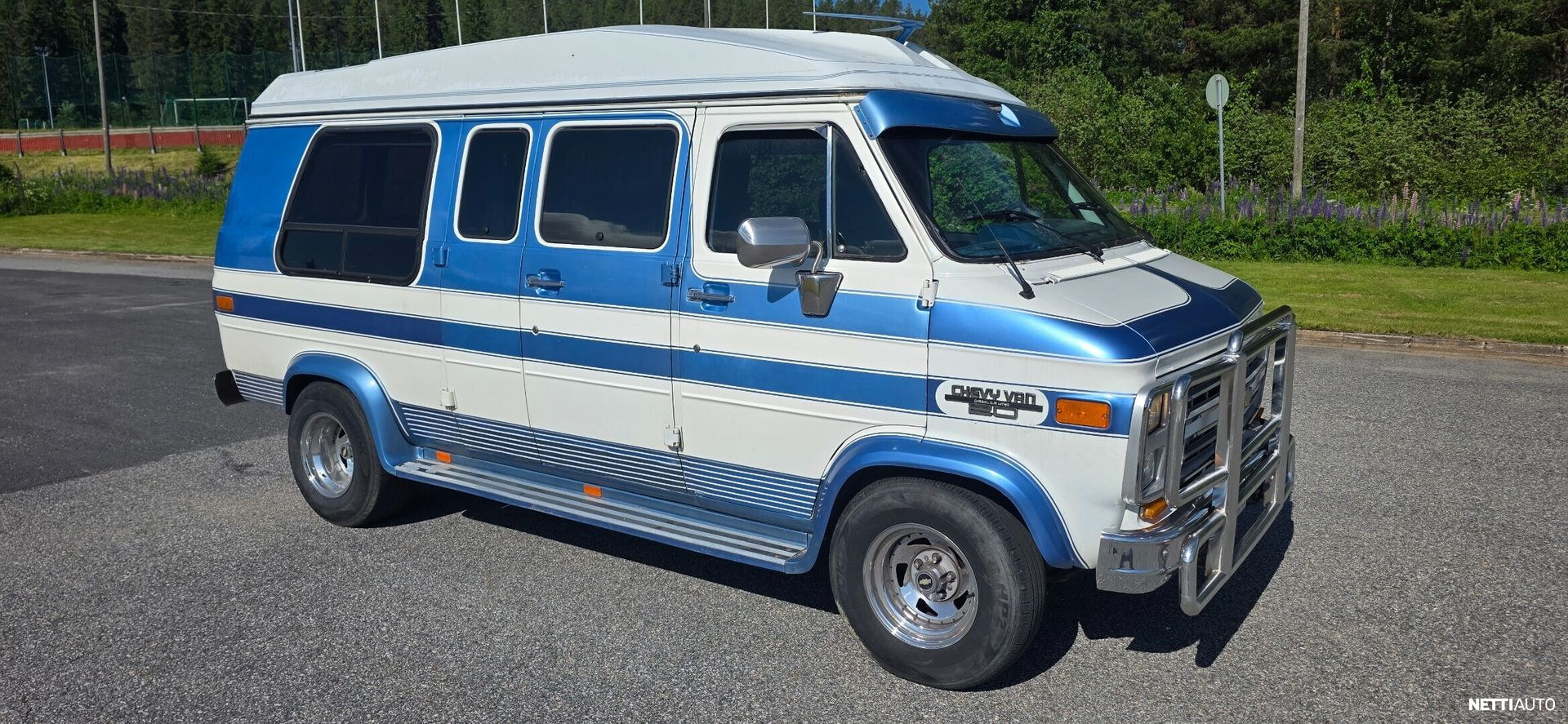 Chevrolet Chevy Van