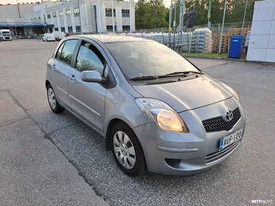 Toyota Yaris NA 2006, photo 5/14