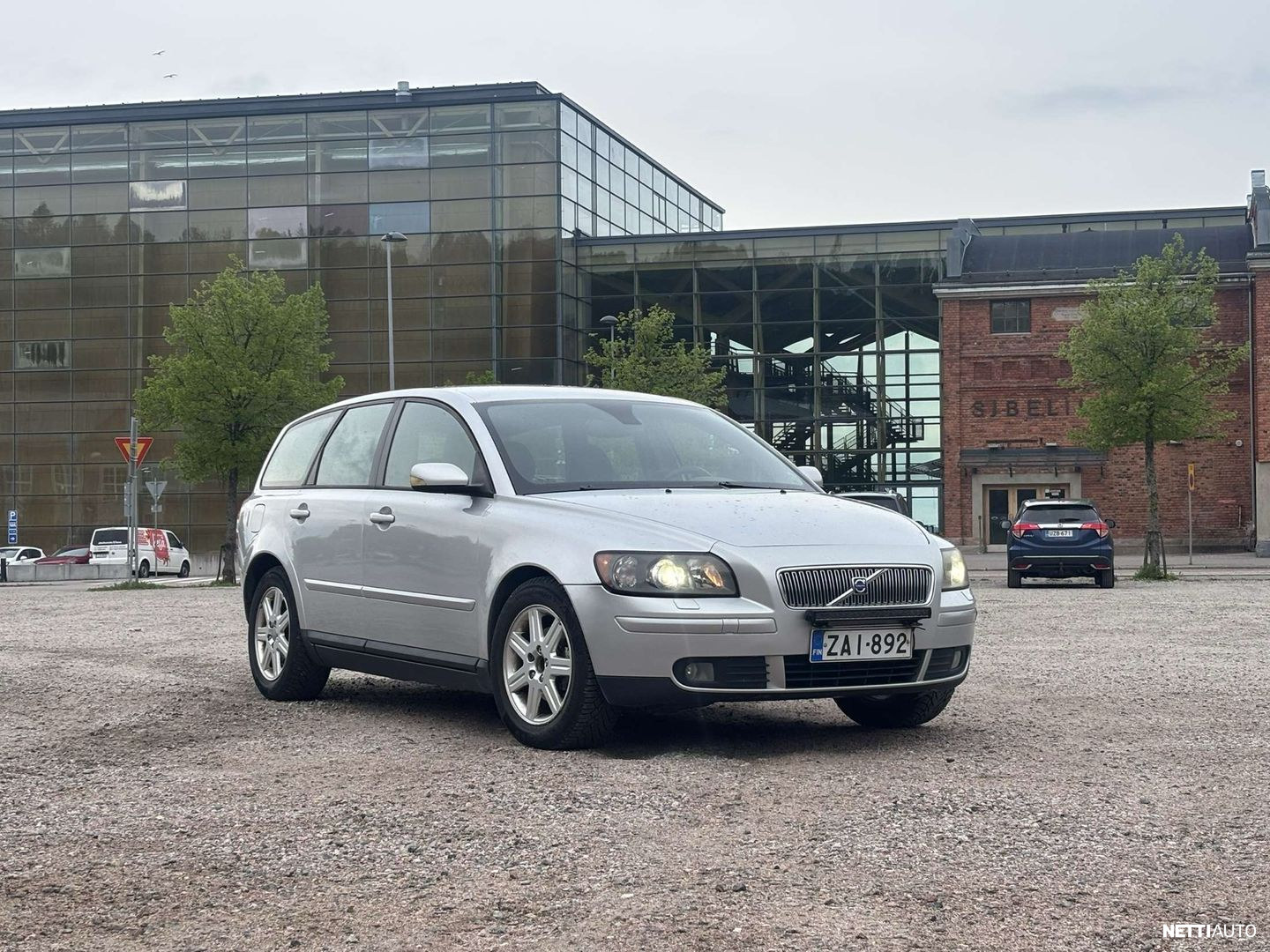 Volvo V50