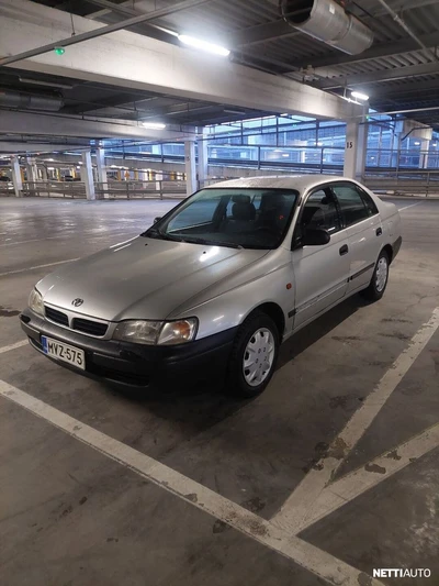 Toyota Carina E 1997, kuva 2/18