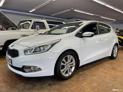 Kia Ceed 1.6 5D EX 2013, kuva 1/10