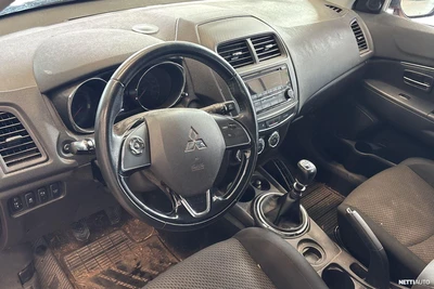 Mitsubishi ASX 1,6 Di-D AS&G Invite 6MT 2015, photo 3/6