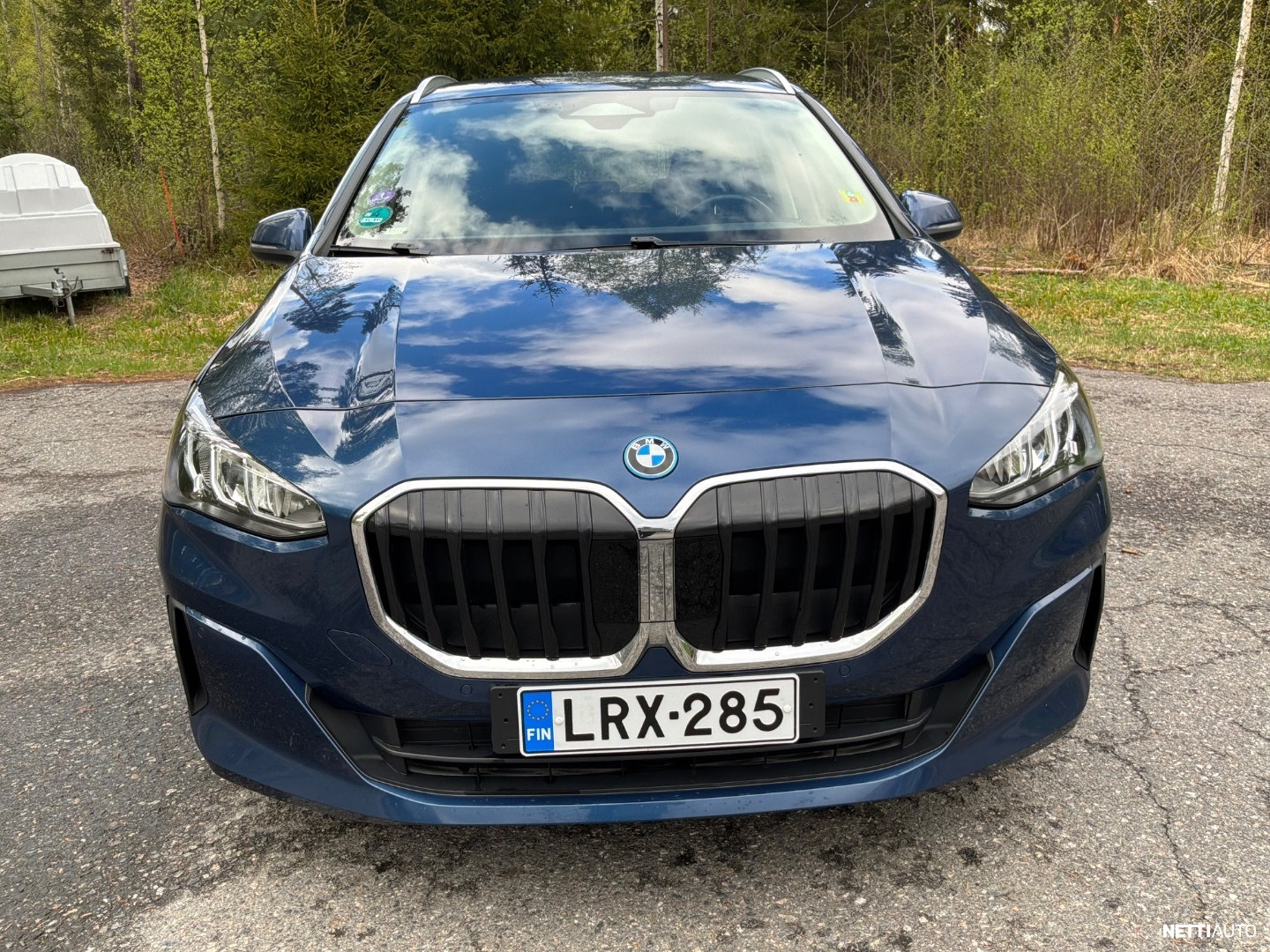 BMW 225