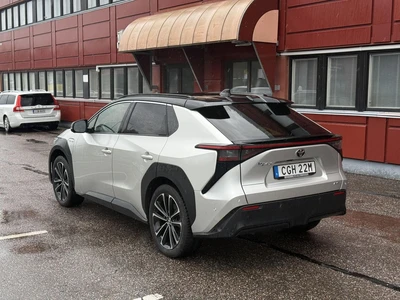 Toyota bZ4X Executive AWD 2022, kuva 4/30