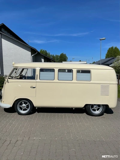 Volkswagen Kleinbus Krankenwagen 1956, kuva 3/12