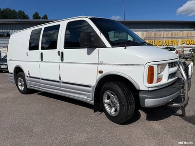 Chevrolet Chevy Van 2002, kuva 4/24