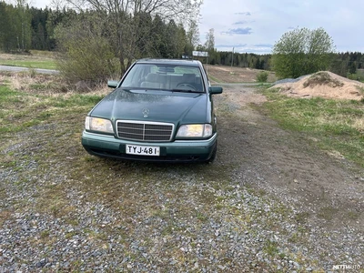 Mercedes-Benz C 1994, kuva 2/12