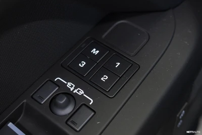 Land Rover Defender 2026, photo 7/12