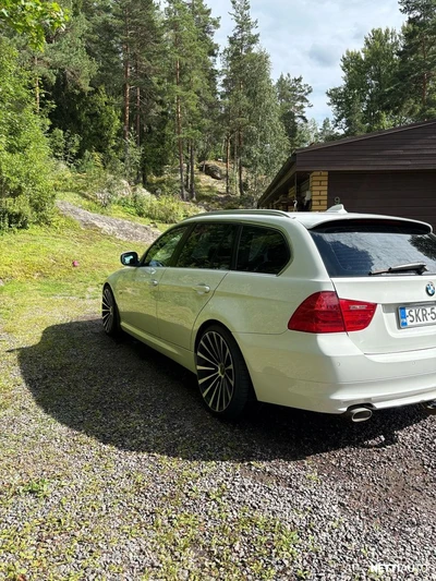 BMW 318 2012, photo 6/19