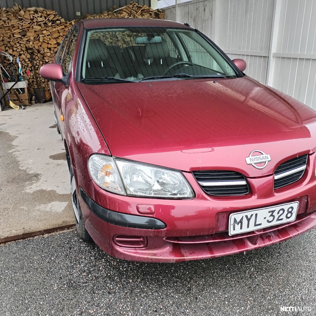Nissan Almera