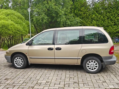 Chrysler Voyager Katsastettu 27.7.2026 2000, photo 6/24