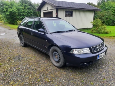 Audi A4 Avant 1,9 TDI quattro 1998, kuva 2/12