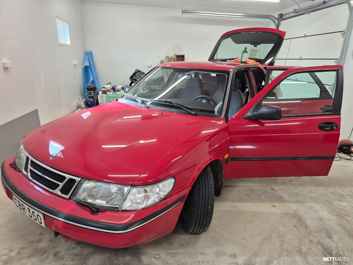 Saab 900