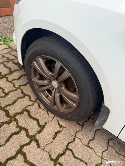 Ford Focus 2011, kuva 6/14