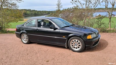BMW 320 1999, photo 2/12