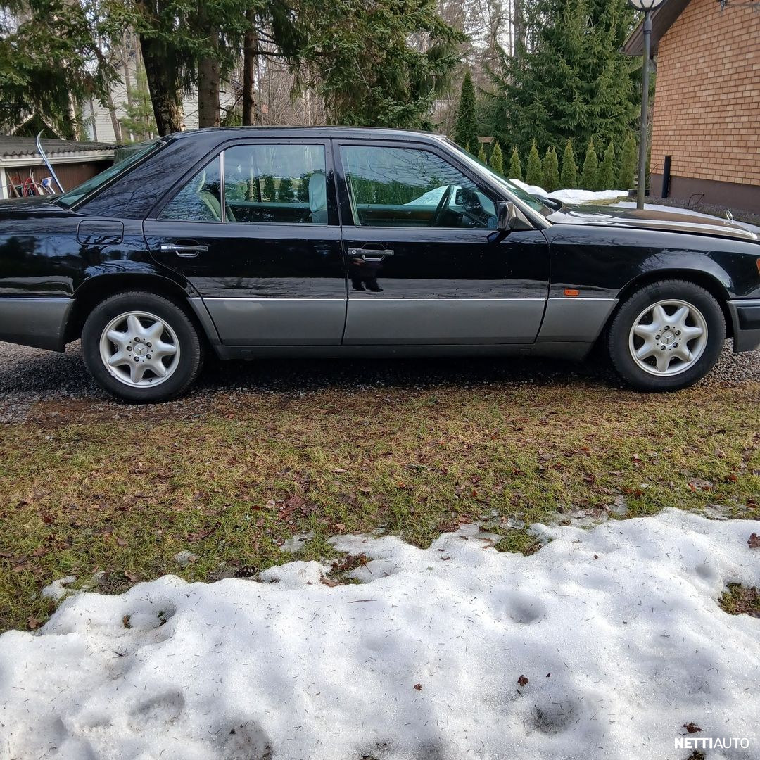 Mercedes-Benz 200