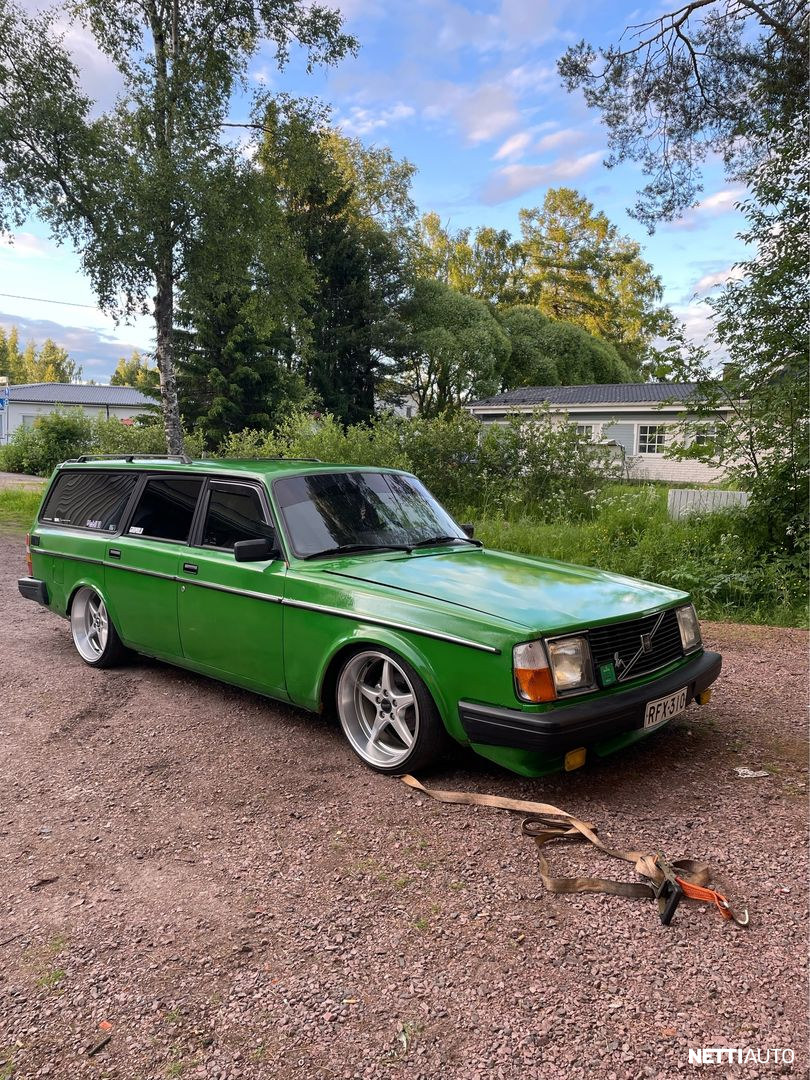 Volvo 240