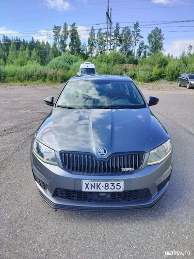Skoda Octavia 2,0 TSI RS 2015, photo 5/19