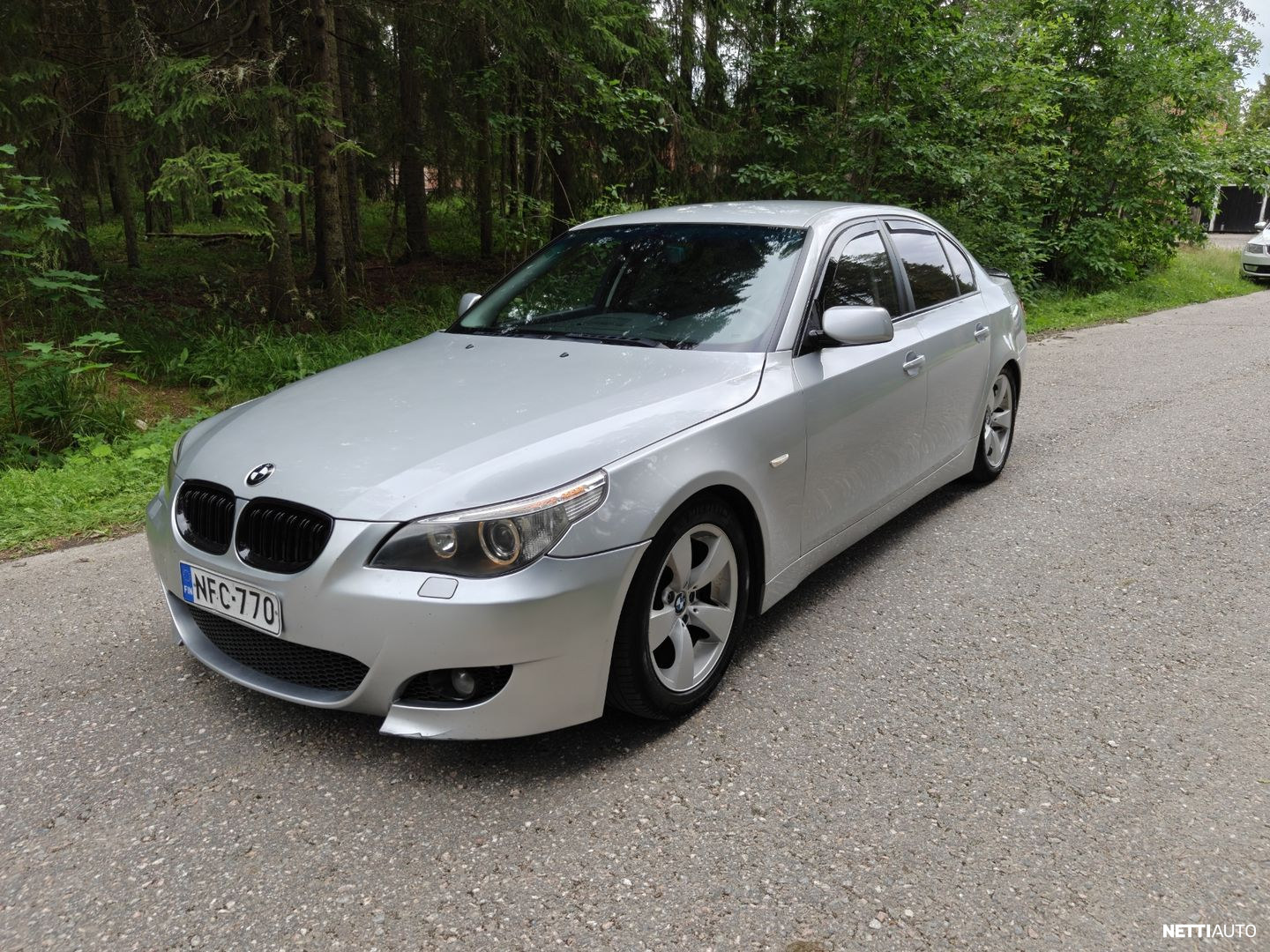 BMW 530