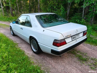 Mercedes-Benz CE 1988, photo 4/11