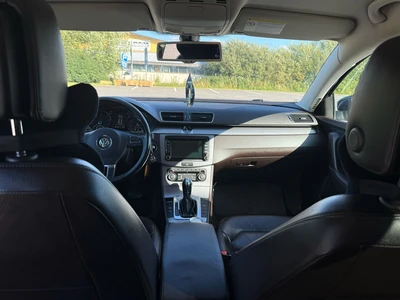 Volkswagen Passat 2011, kuva 6/7