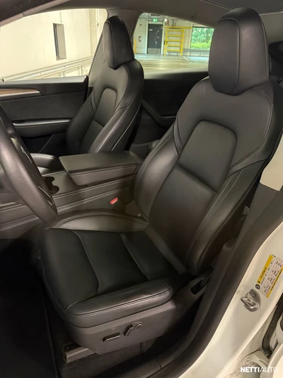 Tesla Model Y 2022, kuva 7/9