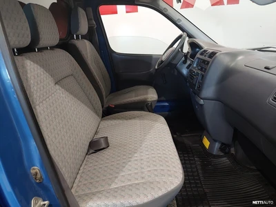 Toyota Hiace 2,5 D-4D 90 4ov Lyhyt 2005, photo 2/18
