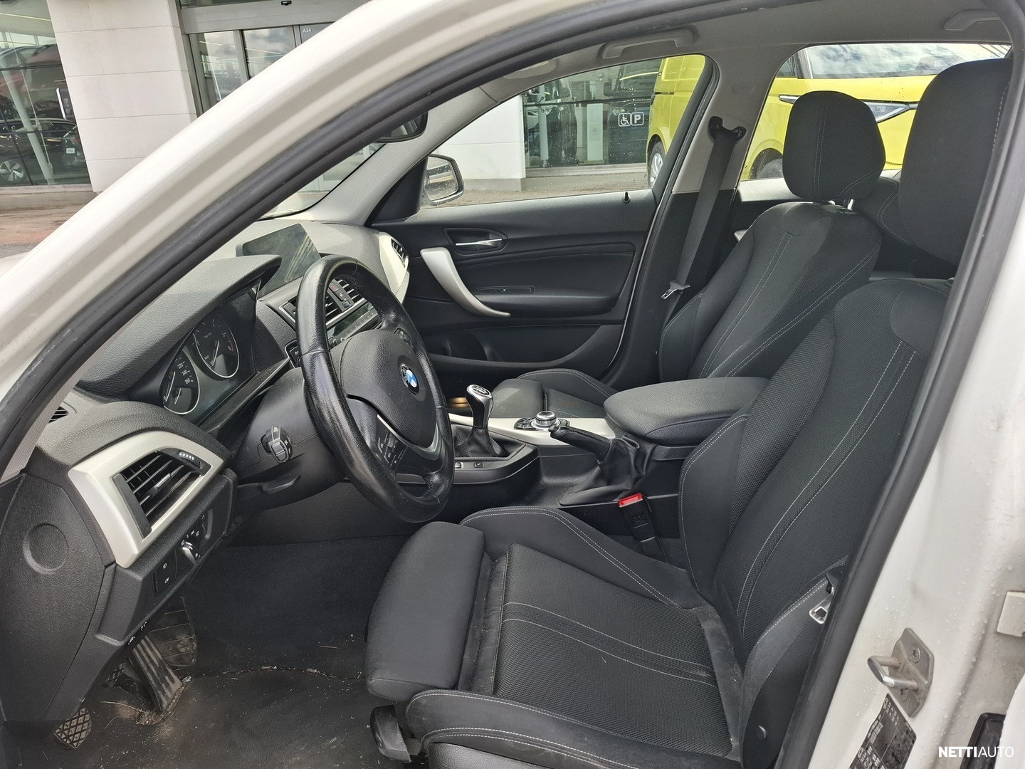 BMW 118 2017, photo 6/8