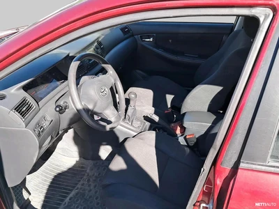 Toyota Corolla 2005, kuva 4/5