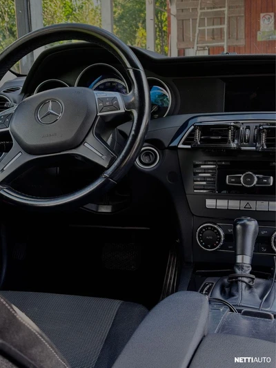 Mercedes-Benz C 2011, kuva 6/10