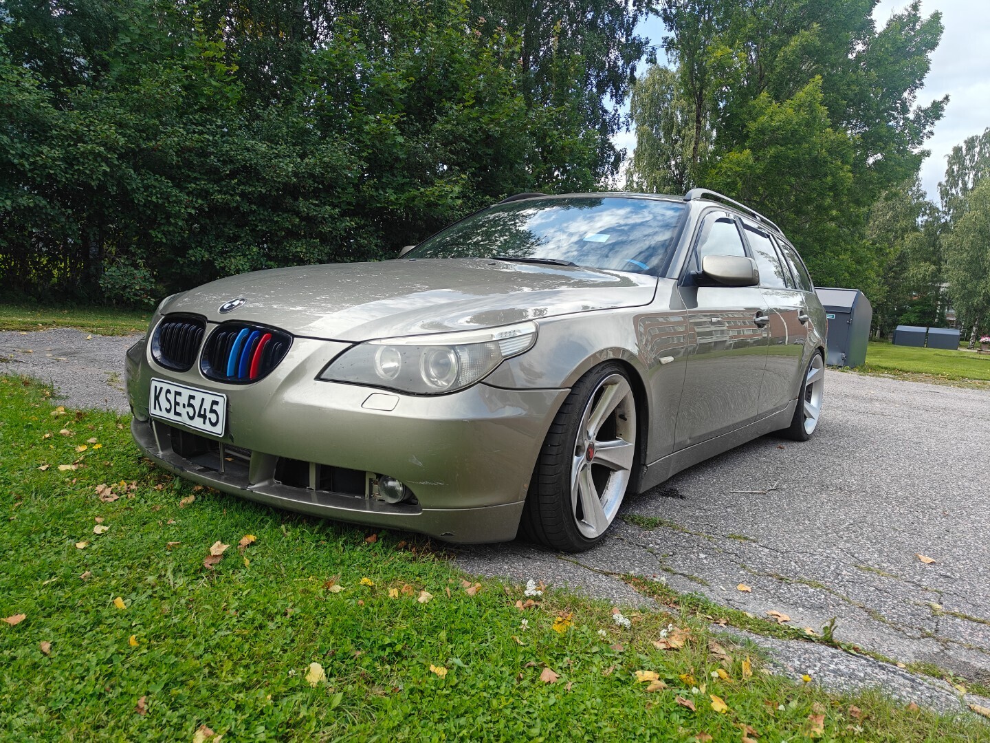 BMW 525