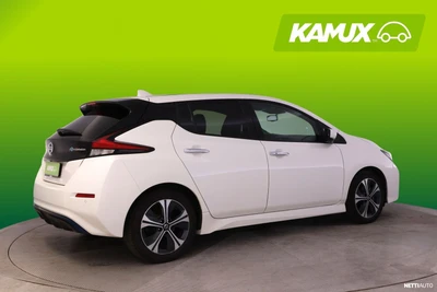 Nissan Leaf 2022, photo 2/10