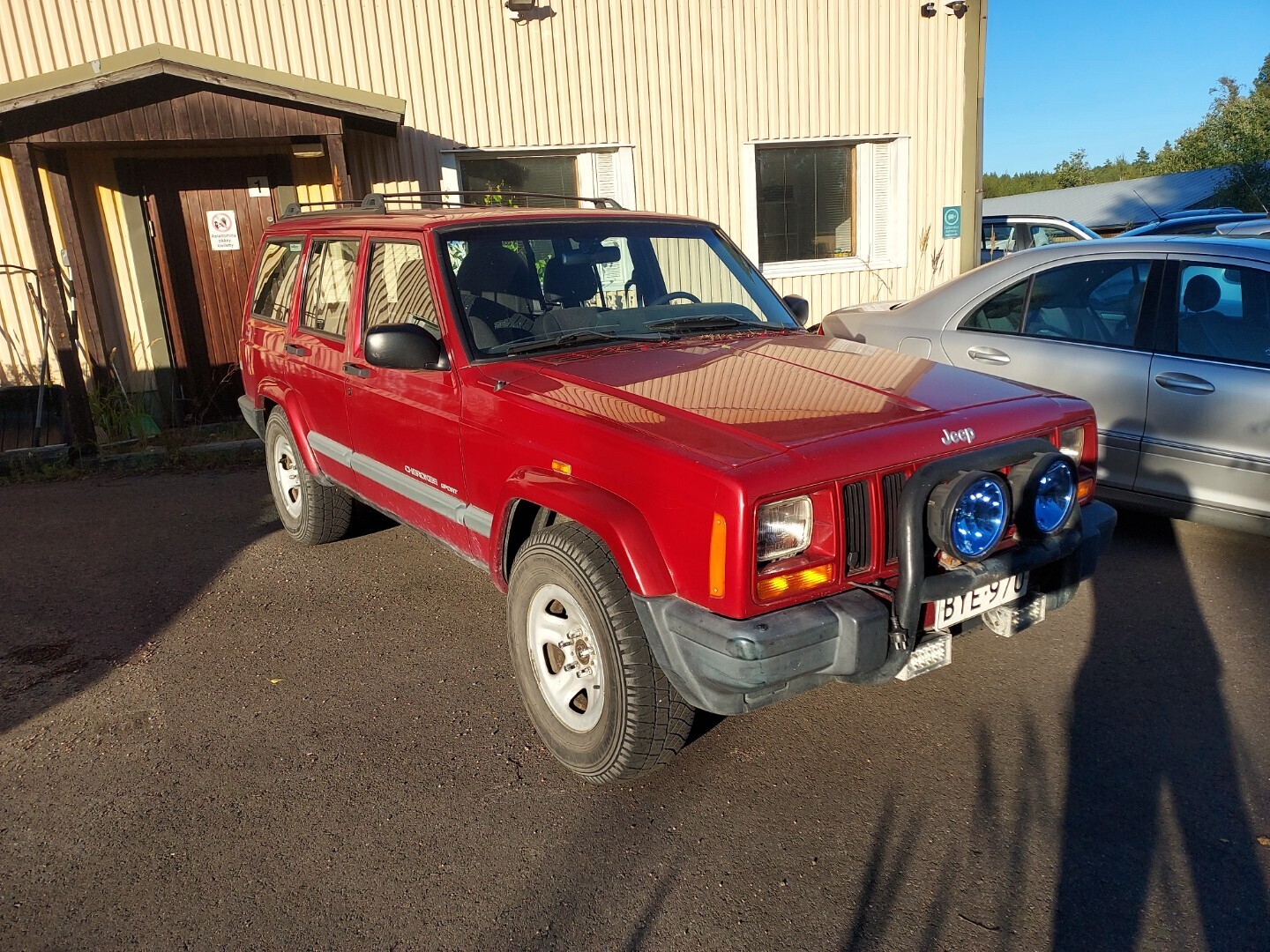 Jeep Cherokee