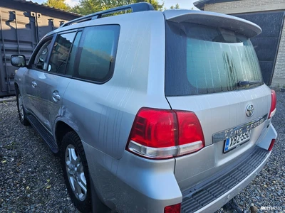 Toyota Land Cruiser 2008, photo 6/12