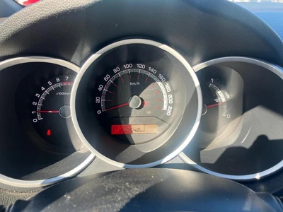 Kia Venga 1,6 EX 5D A/T 2011, photo 7/8