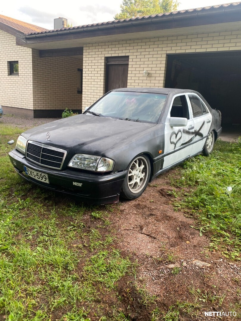 Mercedes-Benz 180