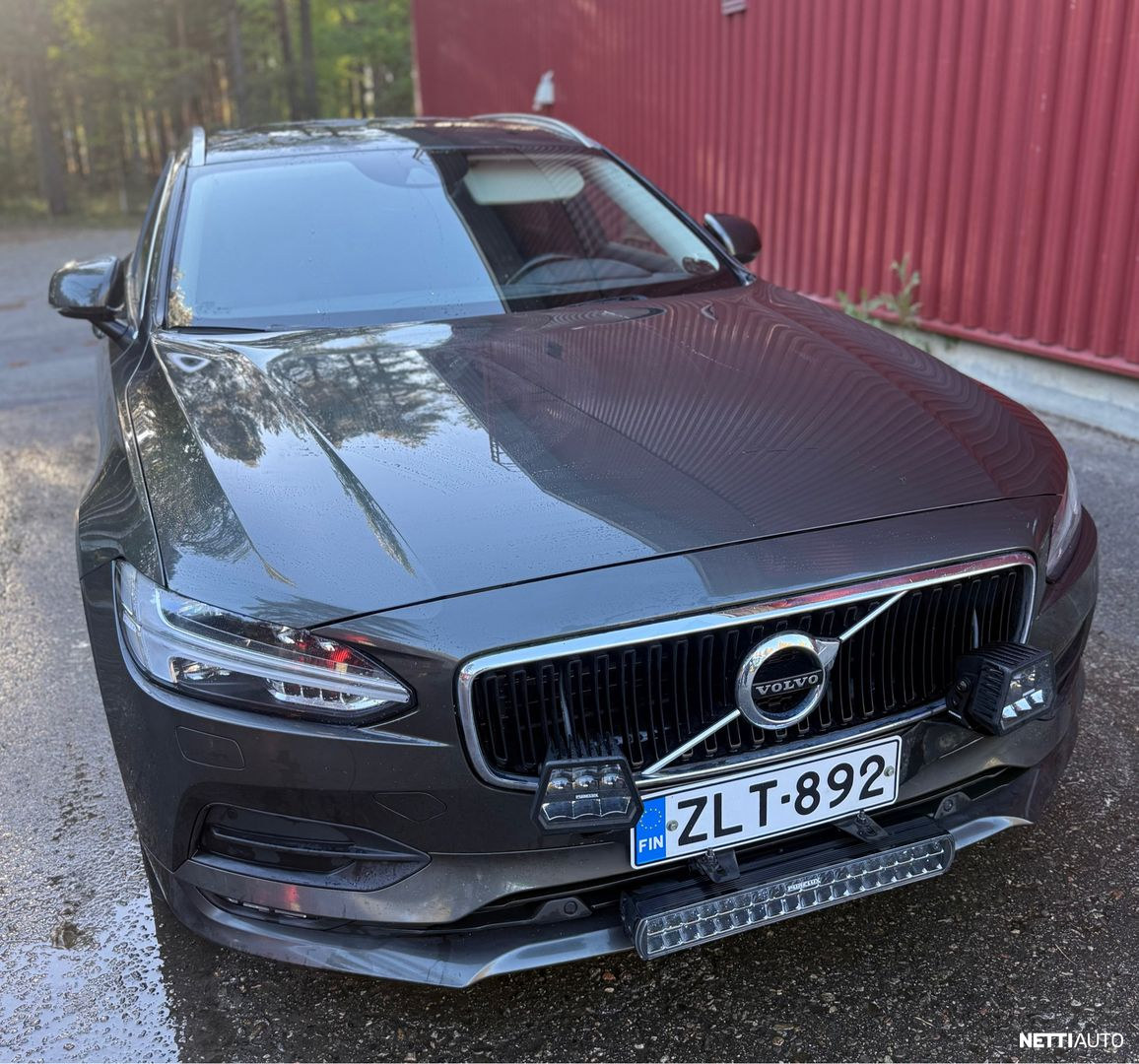 Volvo V90