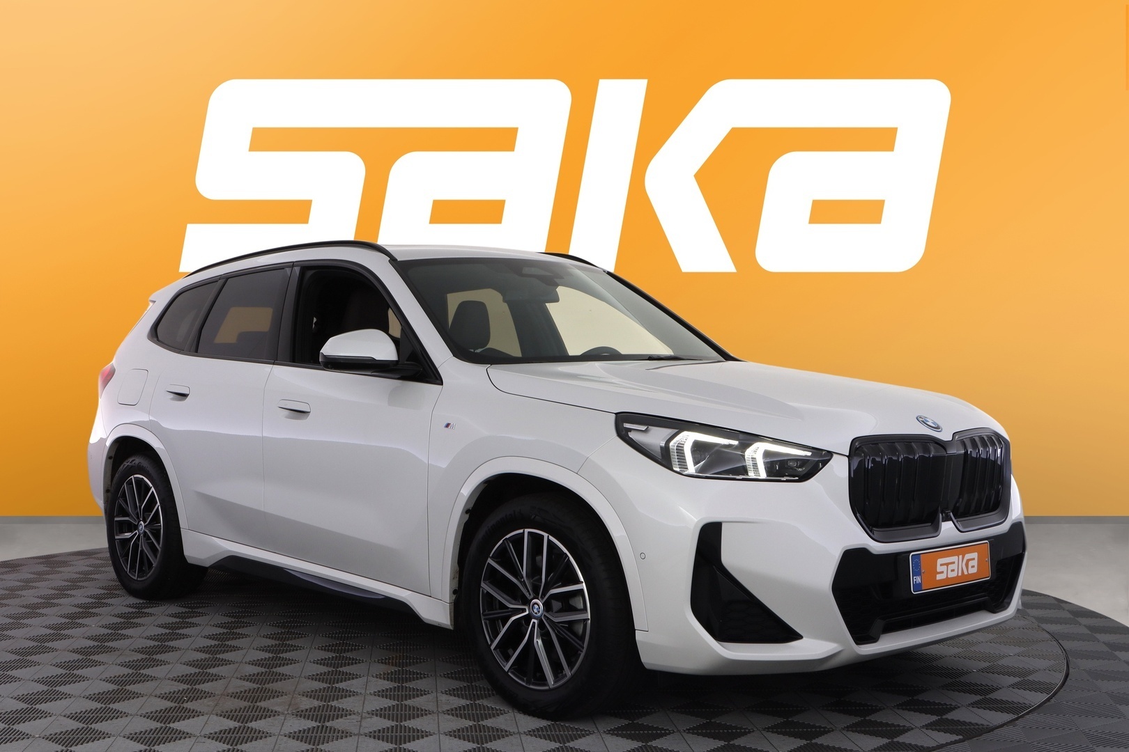 BMW iX1