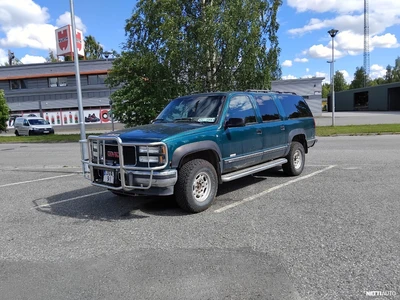 GMC Suburban 1995, kuva 2/10