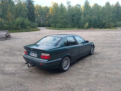 BMW 320 1997, kuva 3/8