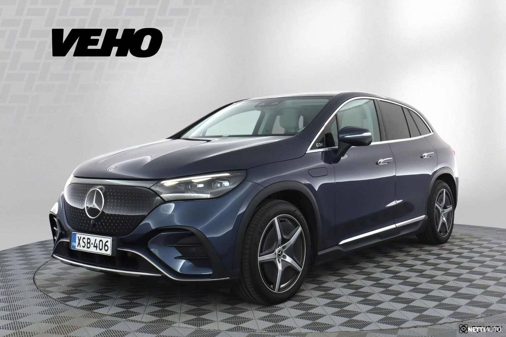 Mercedes-Benz EQE SUV