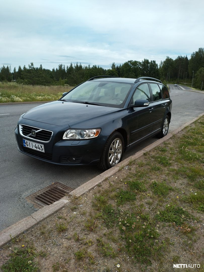 Volvo V50