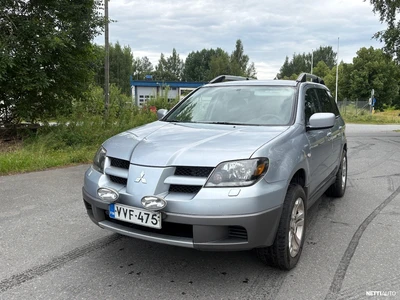 Mitsubishi Outlander 2.0 4WD 2003, kuva 1/11