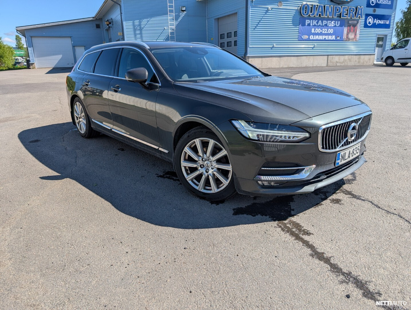 Volvo V90