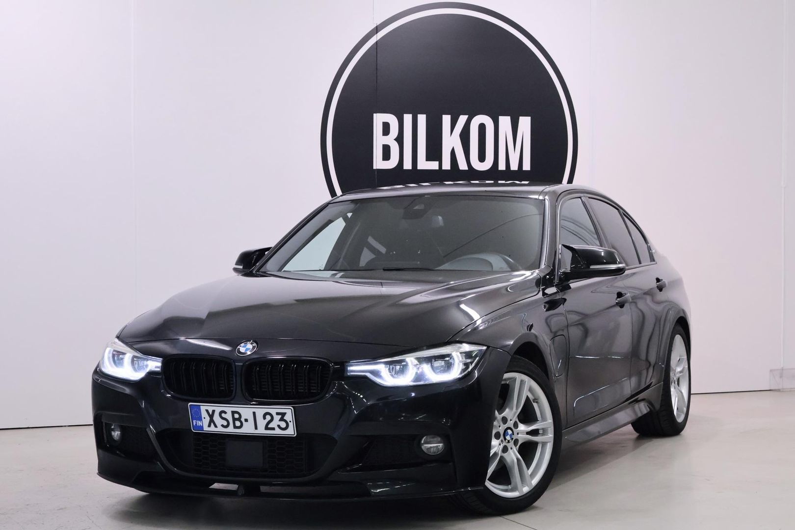 BMW 330