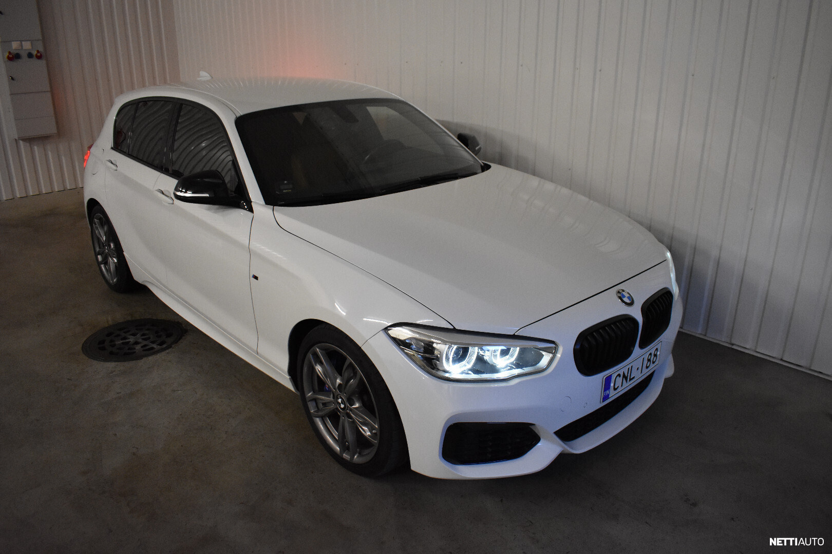 BMW M140i