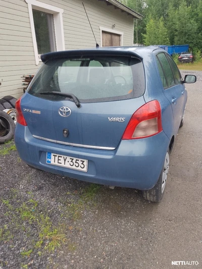 Toyota Yaris 1.3 2007, kuva 3/3