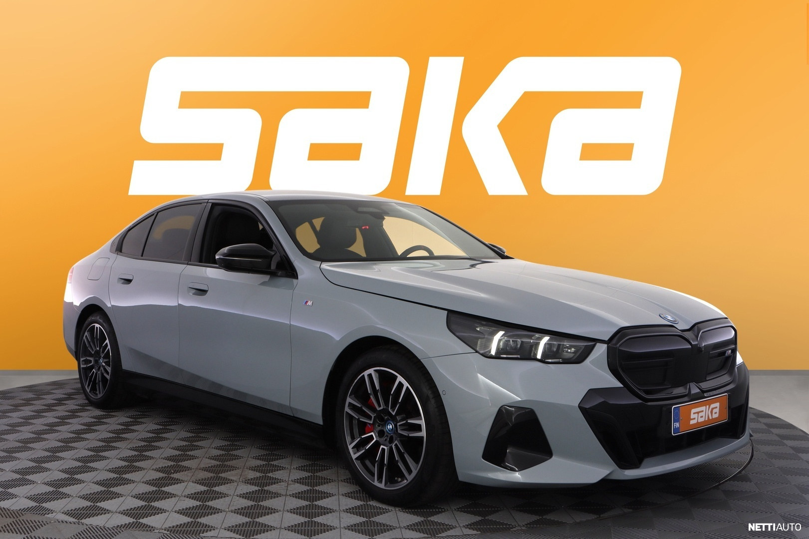 BMW i5 M60